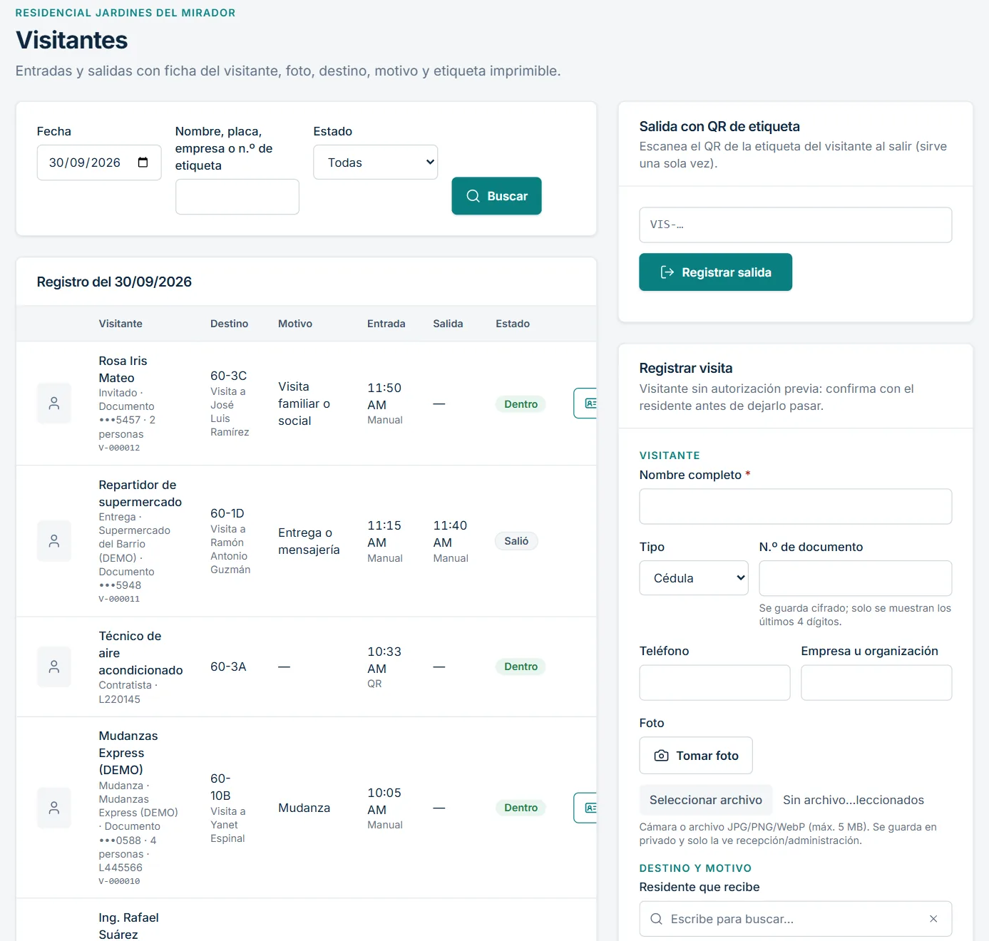 Registro diario de visitantes con hora de entrada y salida y el formulario para registrar una visita